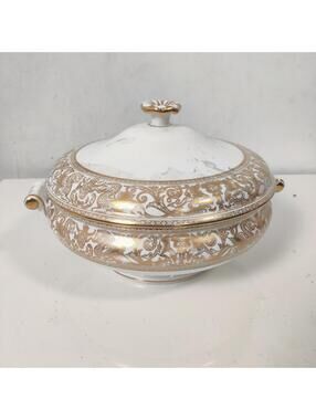 Wedgwood Gold Florentine Dragon White Covered Vegetable Dish